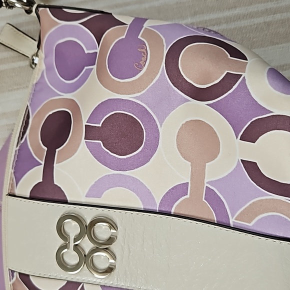 COACH MINI SIGNATURE C DESIGN Perfect Condition - Picture 6 of 6